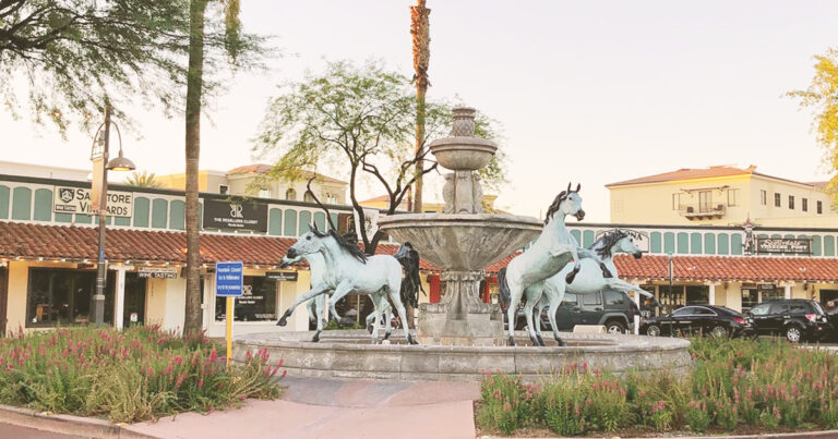 5th ave in Old Town Scottsdale, Arizona is the perfect place to shop til you drop.
